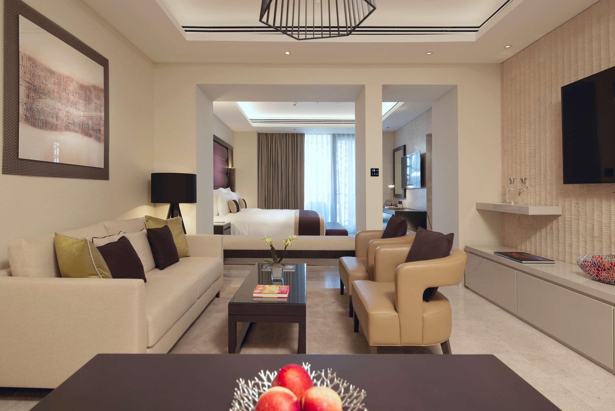Kempinski Hotel Muscat Exterior photo A suite at the hotel