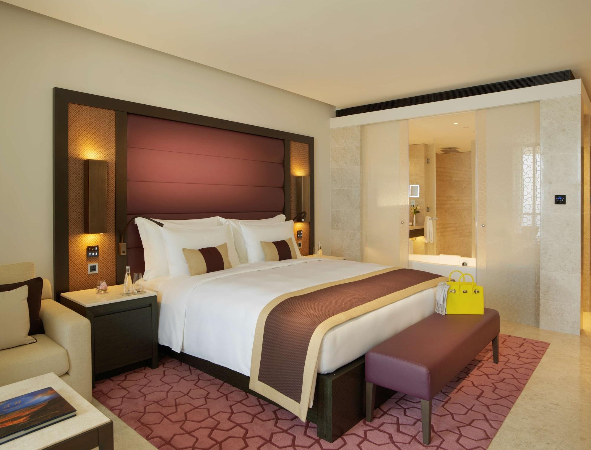 Kempinski Hotel Muscat Exterior photo A bedroom at the hotel